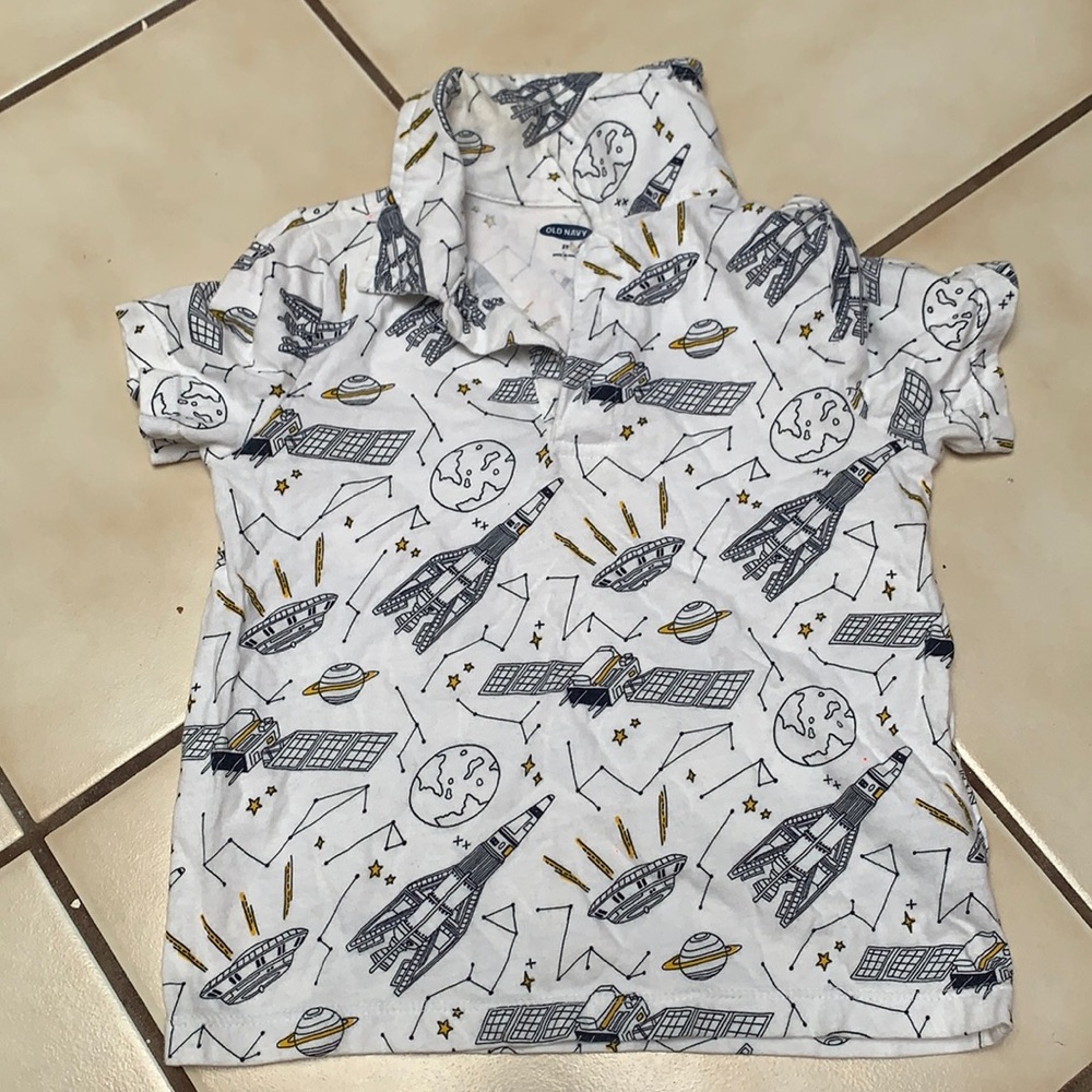 Old Navy collared tee 2T